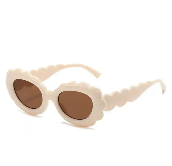 The Wavy Sunglasses - Cream