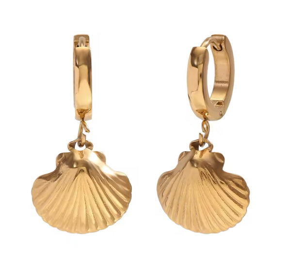 Seashell Gold Earrings