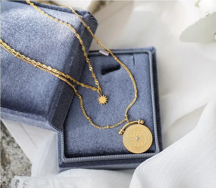 Double Layers Pendant Gold Necklace