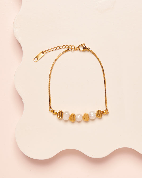 Pearl Snake Chain Bracelet