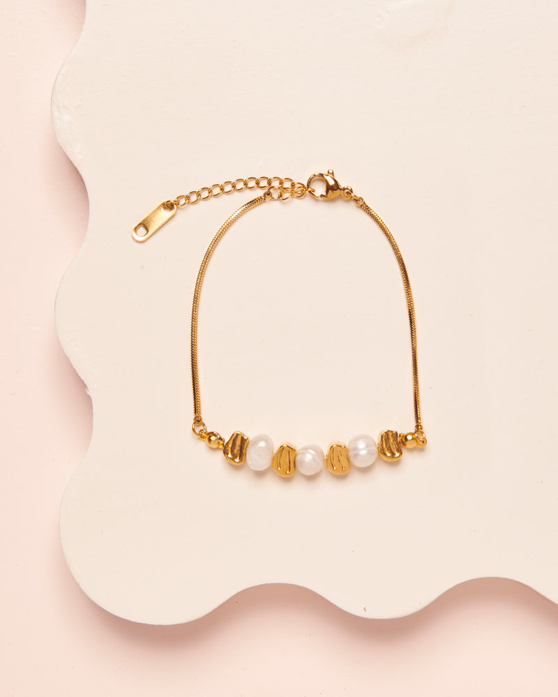 Pearl Snake Chain Bracelet