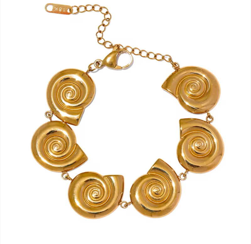 Conch Shell Gold Bracelet