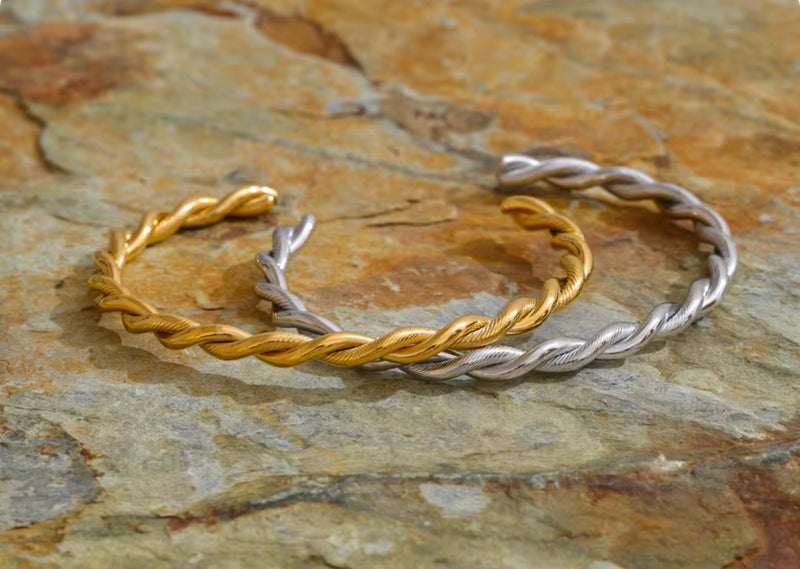 Twisted Gold Bangle