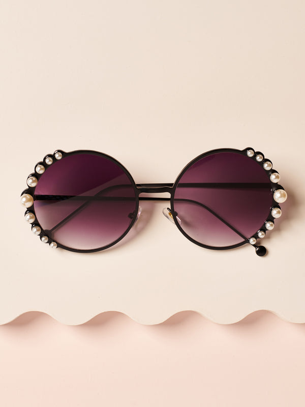 affordable sunglasses, Black pearl round sunnies, french fashion label, online womens accessories shop, french labels