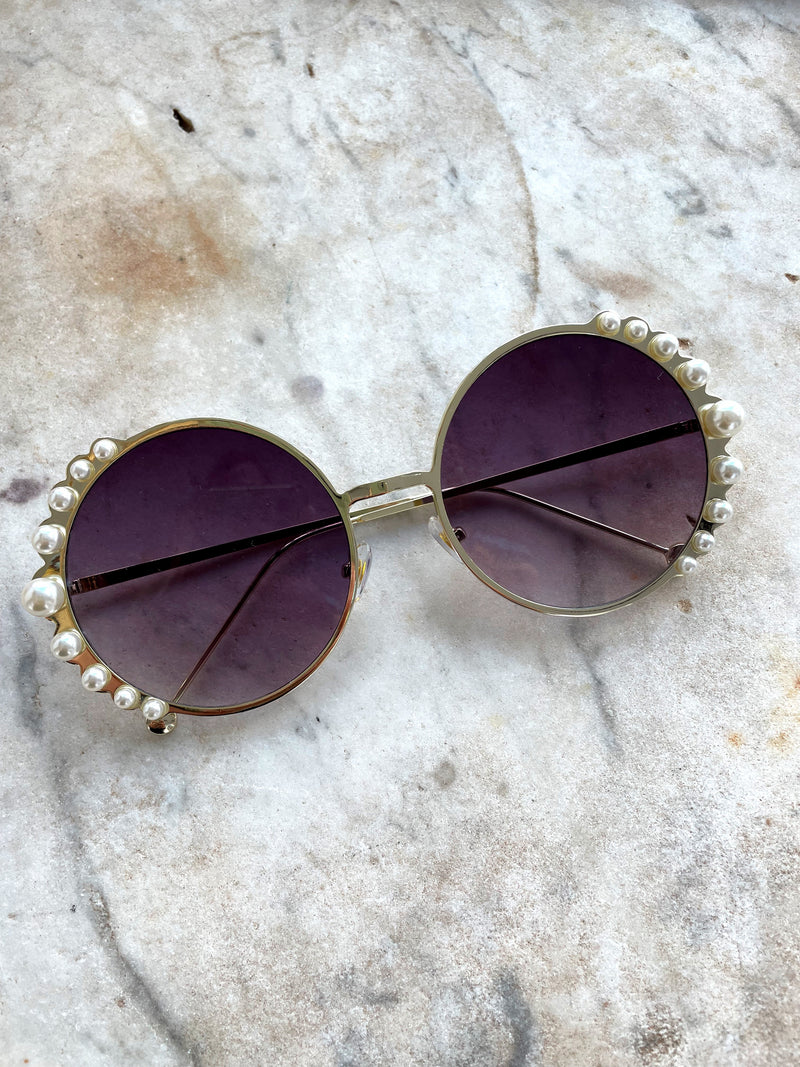 Gold Pearl Sunglasses Black Gradient