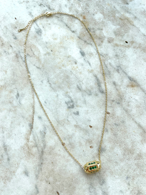 Green Stones Pendant Necklace