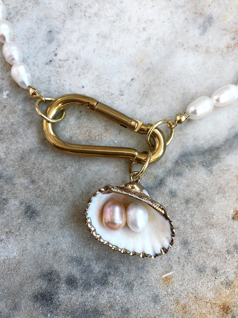 Gold Clasp Real Pearls And Shell Pendant Necklace